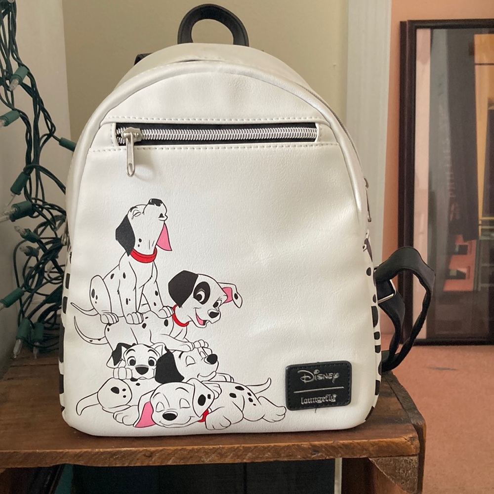 101 Dalmatians Loungefly lightly used